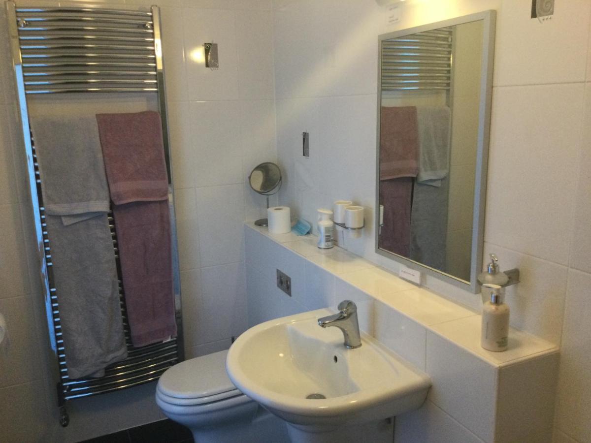 Hh Accommodation Millom Zewnętrze zdjęcie